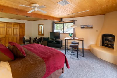 Sitzmark Sports & Lodging 1