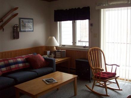 The Lodge at Lincoln Station 1