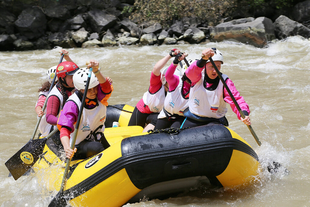 Guided vs Self-Guided Rafting in Colorado: What You Need to Know