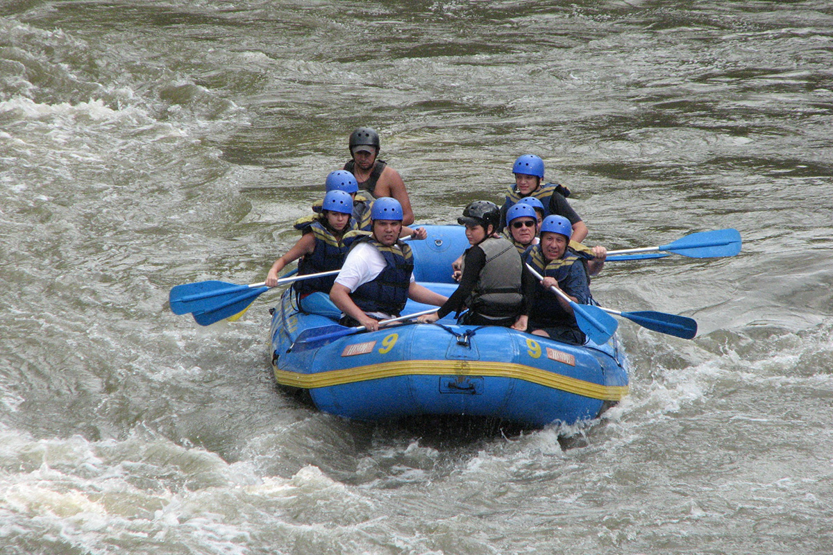 Guided vs Self-Guided Rafting in Colorado: What You Need to Know